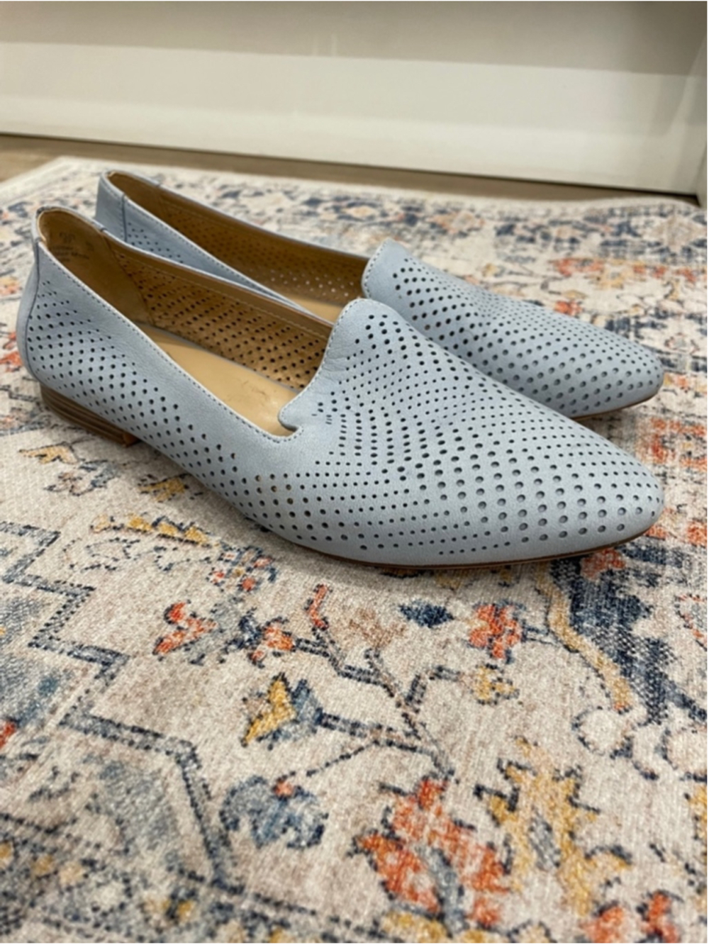 Naturalizer Suede Loafers Pointed Toe Size 7 Perforated Leather Office Capsule